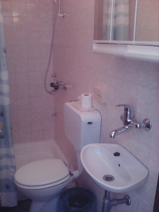 Apartamento Dvokrevetna Soba S Balkonom I Kuhinjom 1 Podgora Exterior foto